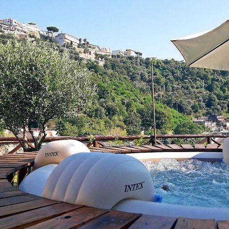 B&B Al Castello Di Lettere 外观 照片